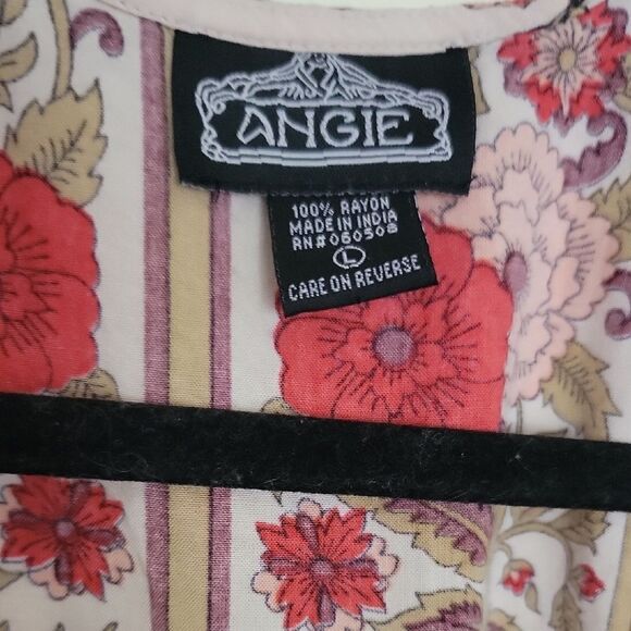 Vintage Floral Kimono - Red and White - Picture 2 of 3